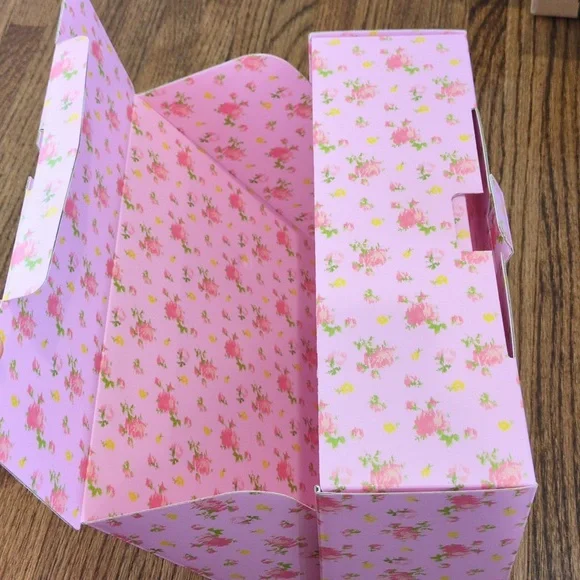 BOX Stanley x LoveShackFancy Flip Straw Tumbler 30 oz. - Picture 3 of 6